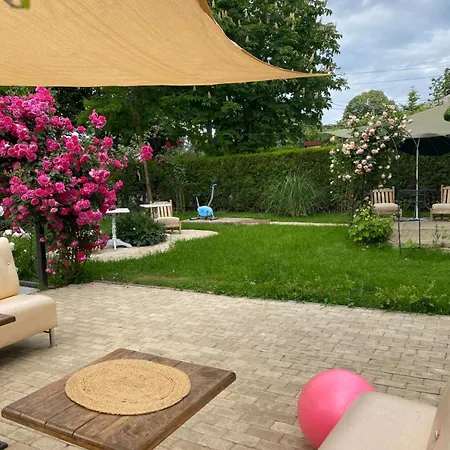 Gasthuis The House Of Roses Eforie Nord