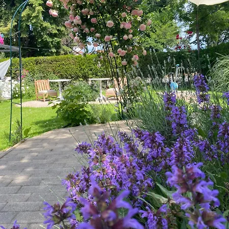 Gasthof The House Of Roses 4*