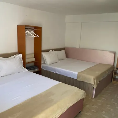 The House Of Roses 4*