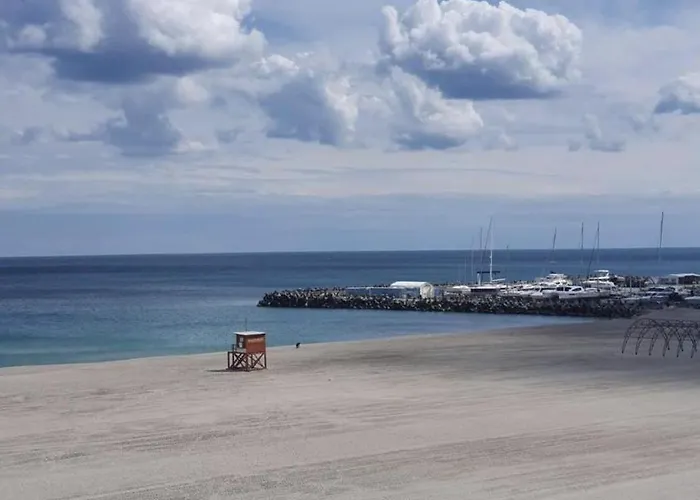 The House Of Roses Guest house