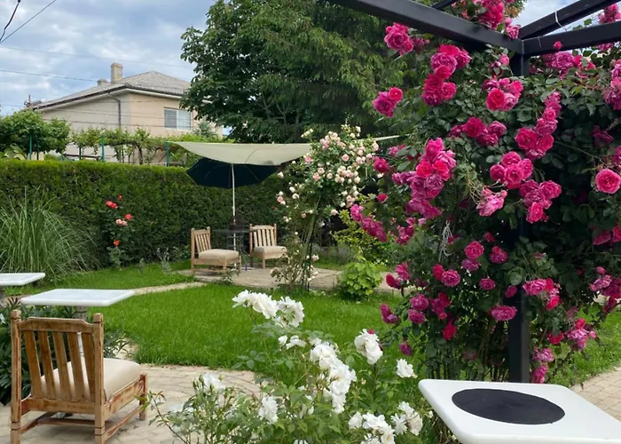 Guest house The House Of Roses