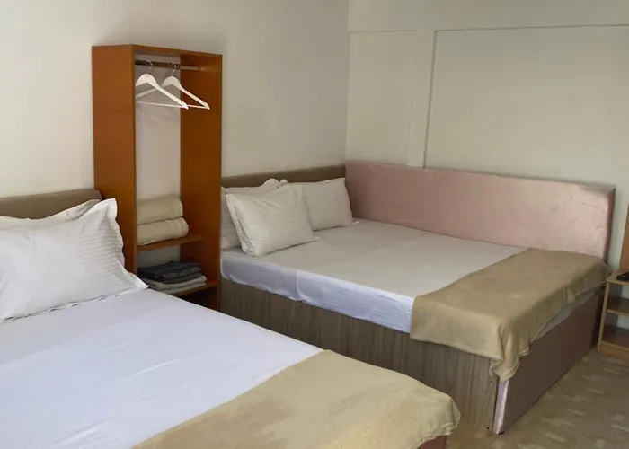 The House Of Roses 4*